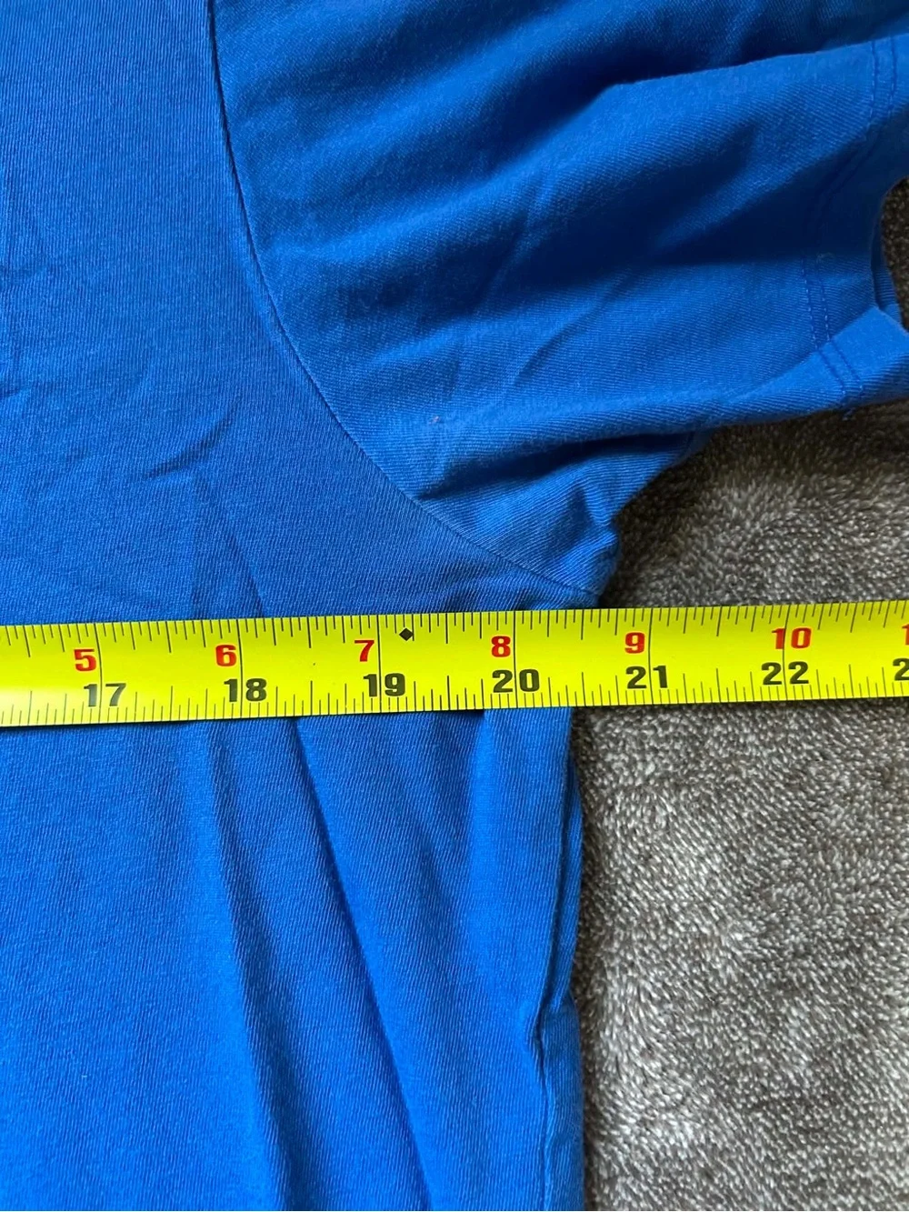 GUESS Authentic Blue Triangle  Graphic Tee T Shirt Size Medium LA California - Picture 5 of 6